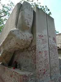 Les baisers sur le monument funéraire avant 2011 Baiser sur Tombe de Wilde